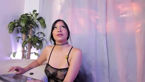 Snapshot of issaandneron_ chatting on 09-23-25, 09:18 Issa and Neron online show from 09-23-25, 09:18