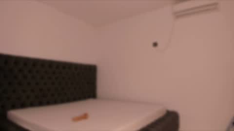 Issy online show from 02-25-26, 08:07