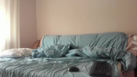 Issabelle online show from 03-20-26, 06:40