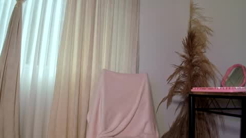  .  .   .  .   online show from 09-15-25, 01:11