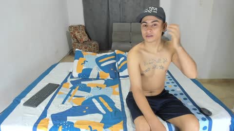 Snapshot of issalovexxx chatting on 01-21-25, 05:38 Isabella  online show from 01-21-25, 05:38