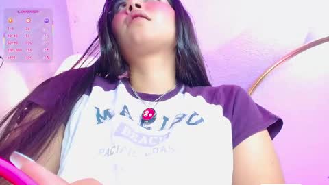 Snapshot of issys_lam chatting on 05-18-26, 12:00 issys online show from 05-18-26, 12:00