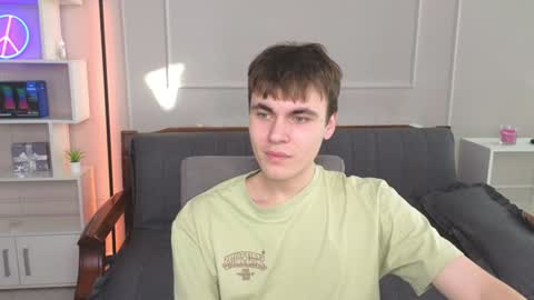 Snapshot of istairee chatting on 01-12-25, 09:19 Maks online show from 01-12-25, 09:19