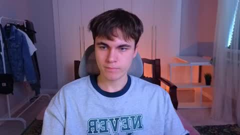 Snapshot of istairee chatting on 02-23-25, 09:11 Maks online show from 02-23-25, 09:11