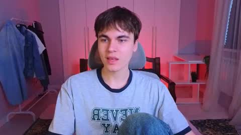 Snapshot of istairee chatting on 02-26-25, 09:42 Maks online show from 02-26-25, 09:42