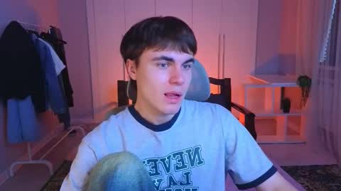 Snapshot of istairee chatting on 03-03-25, 09:22 Maks online show from 03-03-25, 09:22