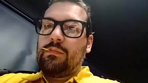 italianbigboy932 online show from 04-25-26, 07:33