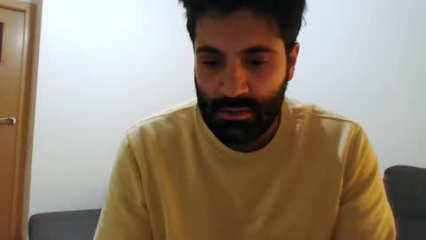 Snapshot of italianboybcn chatting on 01-09-25, 08:03 italianboybcn online show from 01-09-25, 08:03