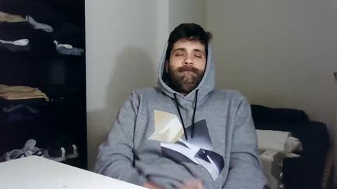 Snapshot of italianboybcn chatting on 01-12-25, 07:21 italianboybcn online show from 01-12-25, 07:21