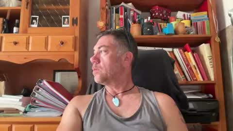 Snapshot of italiancazzosborra chatting on 06-25-26, 10:09 italiancazzosborra online show from 06-25-26, 10:09