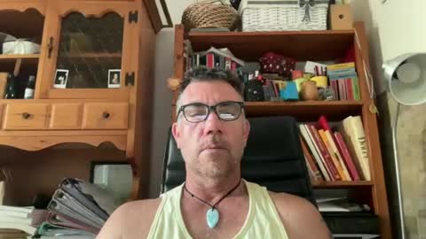 Snapshot of italiancazzosborra chatting on 06-26-26, 01:48 italiancazzosborra online show from 06-26-26, 01:48