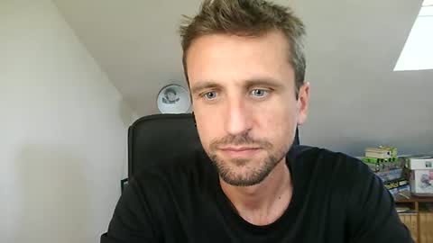 italiano116116 online show from 06-12-26, 09:08