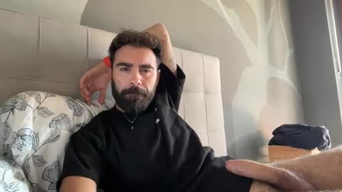 Snapshot of italianstallion_race chatting on 09-16-25, 07:42 italianstallion_race online show from 09-16-25, 07:42