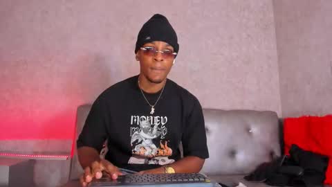 Snapshot of itanxfor chatting on 11-03-25, 12:28 itanxfor online show from 11-03-25, 12:28