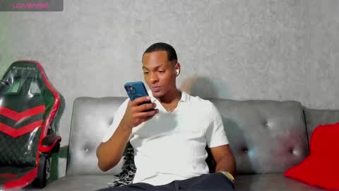 Snapshot of itanxfor chatting on 11-16-25, 12:55 itanxfor online show from 11-16-25, 12:55