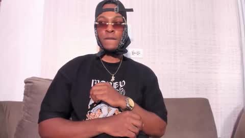 Snapshot of itanxfor chatting on 12-04-25, 01:20 itanxfor online show from 12-04-25, 01:20