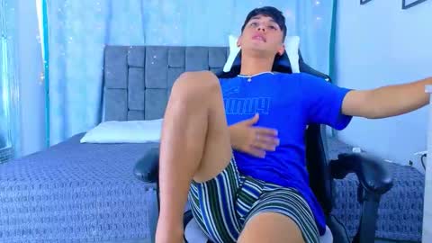 ithan_kingtwin online show from 04-25-26, 09:23