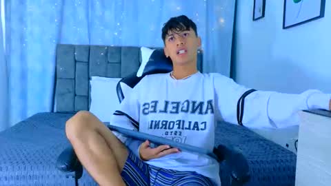 ithan_kingtwin online show from 04-26-26, 07:33