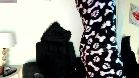 Angelica online show from 04-09-26, 06:19