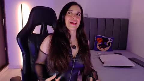 K A R I online show from 04-24-26, 01:08