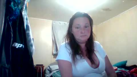 Snapshot of its_kimber chatting on 02-14-25, 05:46 its kimber online show from 02-14-25, 05:46