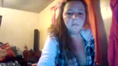 Snapshot of its_kimber chatting on 10-14-25, 11:00 its kimber online show from 10-14-25, 11:00