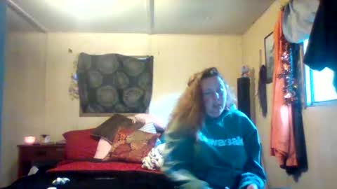 Snapshot of its_kimber chatting on 03-24-26, 01:05 its kimber online show from 03-24-26, 01:05