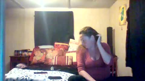 Snapshot of its_kimber chatting on 05-19-26, 01:50 its kimber online show from 05-19-26, 01:50