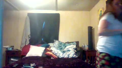 Snapshot of its_kimber chatting on 06-10-26, 02:16 its kimber online show from 06-10-26, 02:16