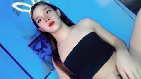 EZZIE online show from 02-16-25, 07:49