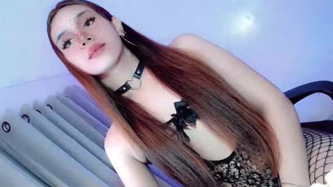 EZZIE online show from 10-12-25, 01:59