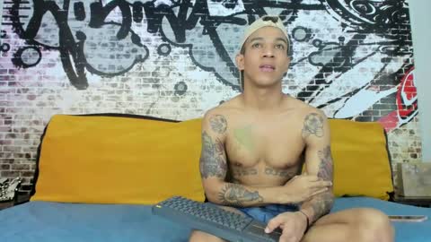 Miley hurtado online show from 02-02-25, 01:30