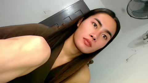 Snapshot of its_me_vanesa chatting on 11-19-25, 06:08 its_me_vanesa online show from 11-19-25, 06:08