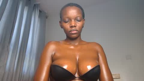 Snapshot of its_metney chatting on 06-20-26, 10:40 Metney online show from 06-20-26, 10:40