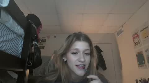 Alex Love online show from 01-12-25, 11:36