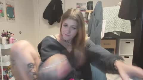 Alex Love online show from 02-25-25, 12:58