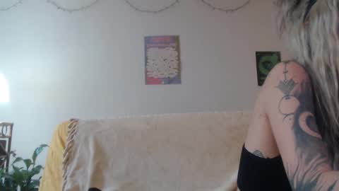itsauroraxx online show from 03-13-26, 07:15