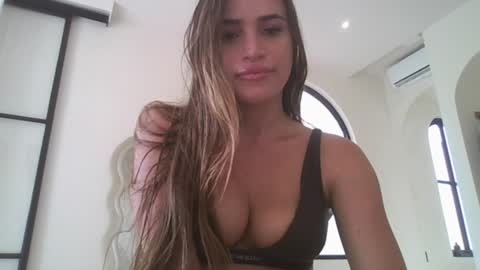 Snapshot of itskatarina chatting on 06-09-26, 05:41 katarina online show from 06-09-26, 05:41