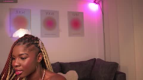 lau online show from 12-21-25, 07:26