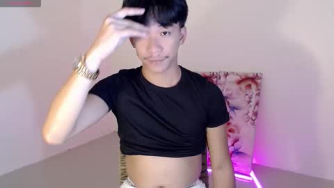itsme_cxhennn online show from 10-13-25, 06:08