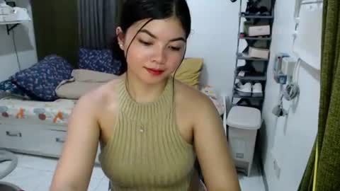 Snapshot of itsme_jo chatting on 07-10-26, 08:50 itsme_jo online show from 07-10-26, 08:50