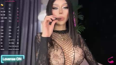 Snapshot of itsme_kelsy69 chatting on 11-15-25, 10:56 kelsy online show from 11-15-25, 10:56