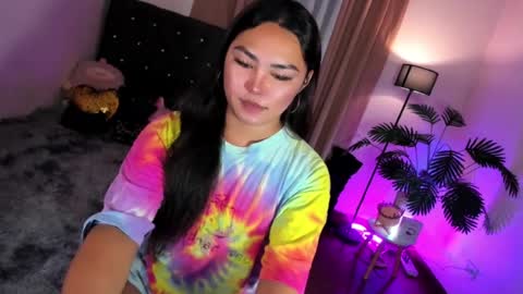 Siana online show from 07-08-26, 11:48