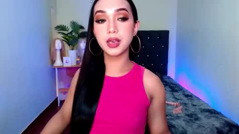 Sofia online show from 11-17-25, 12:49