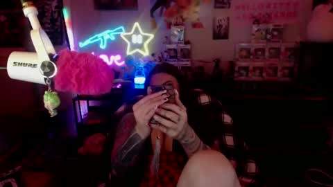 Nicki Foxx online show from 10-24-25, 04:20