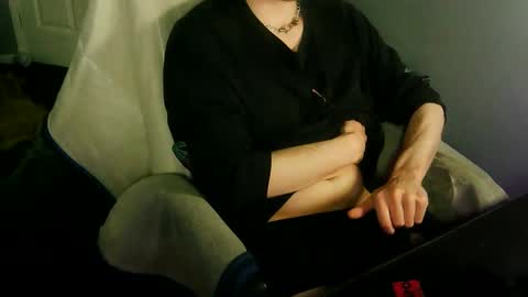 itsnotliam834 online show from 09-17-25, 01:18