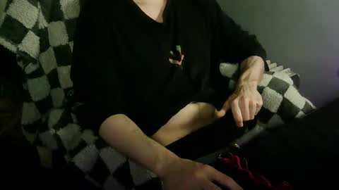 itsnotliam834 online show from 10-20-25, 01:06