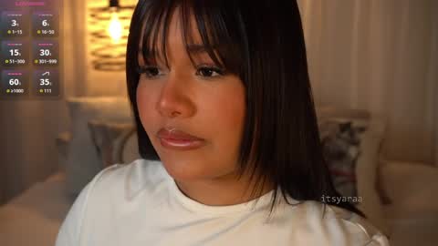 Snapshot of itsyaraa chatting on 06-01-26, 07:04 SABRINA. online show from 06-01-26, 07:04