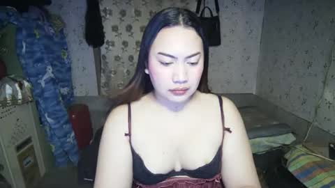 Snapshot of itsyour_veronica chatting on 12-21-25, 03:08 Veronica online show from 12-21-25, 03:08