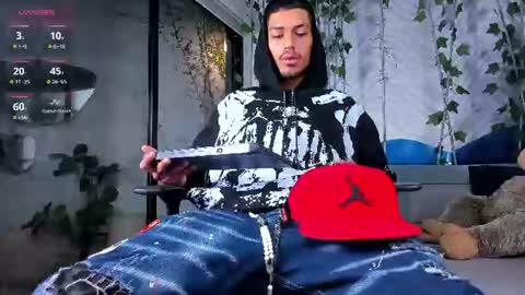 itszairen online show from 07-26-26, 03:47